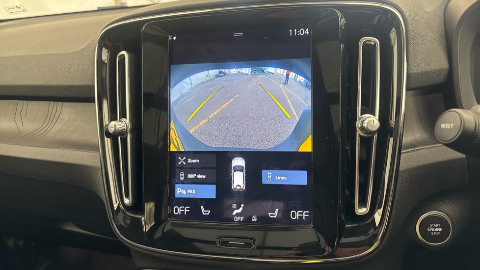 VOLVO XC40 reverse camera