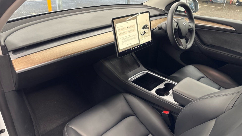 TESLA MODEL Y HATCHBACK Long Range AWD 5dr Auto