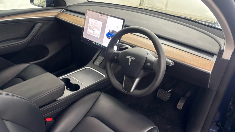 TESLA MODEL Y HATCHBACK RWD 5dr Auto