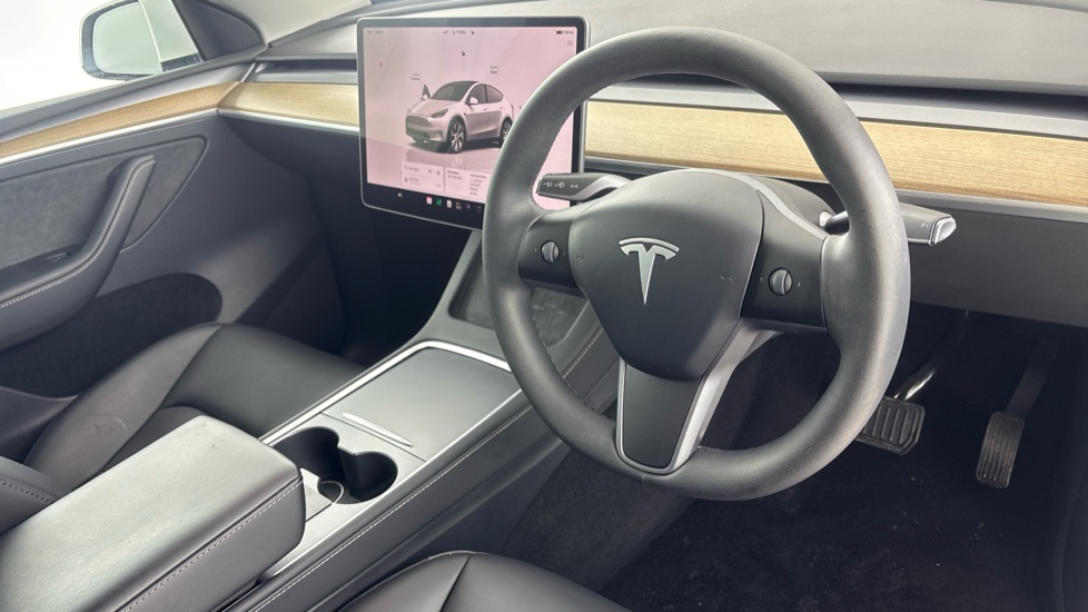 TESLA MODEL Y HATCHBACK RWD 5dr Auto