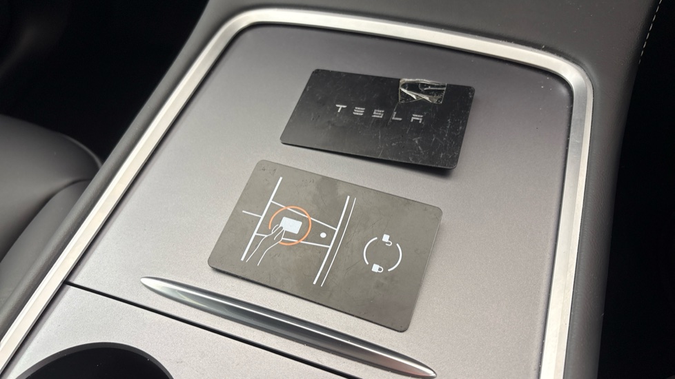 TESLA MODEL Y HATCHBACK Long Range AWD 5dr Auto