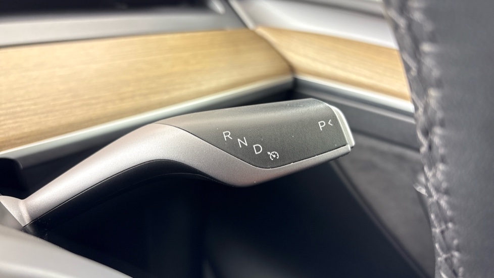 TESLA MODEL Y HATCHBACK Long Range AWD 5dr Auto
