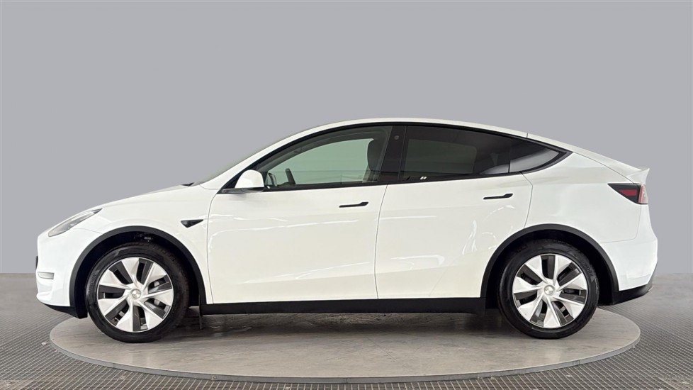 TESLA MODEL Y HATCHBACK RWD 5dr Auto