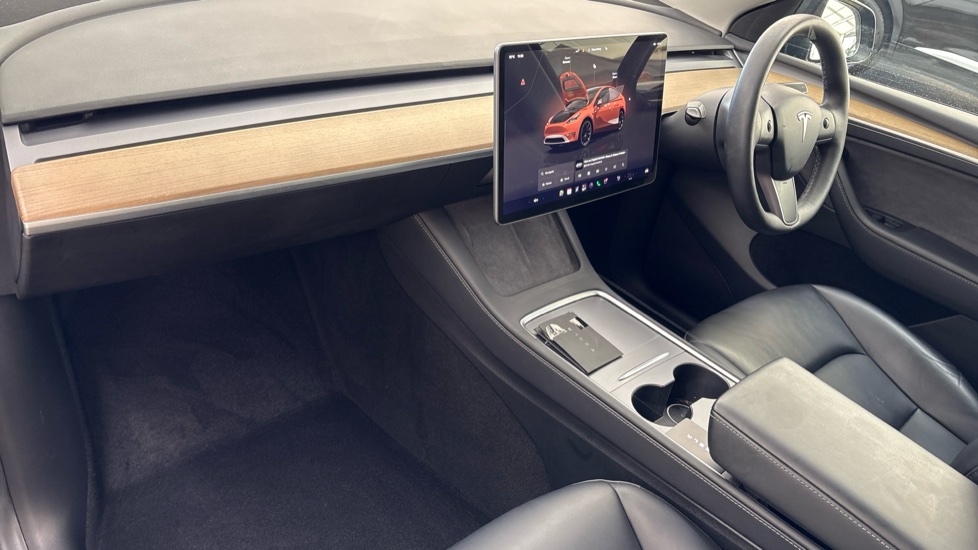 TESLA MODEL Y HATCHBACK Long Range AWD 5dr Auto