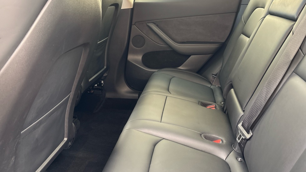 TESLA MODEL Y HATCHBACK Long Range AWD 5dr Auto