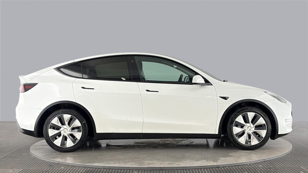 TESLA MODEL Y Image 6