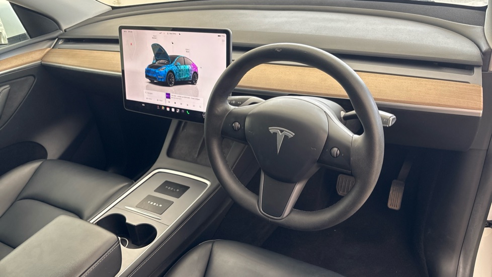 TESLA MODEL Y Image 9