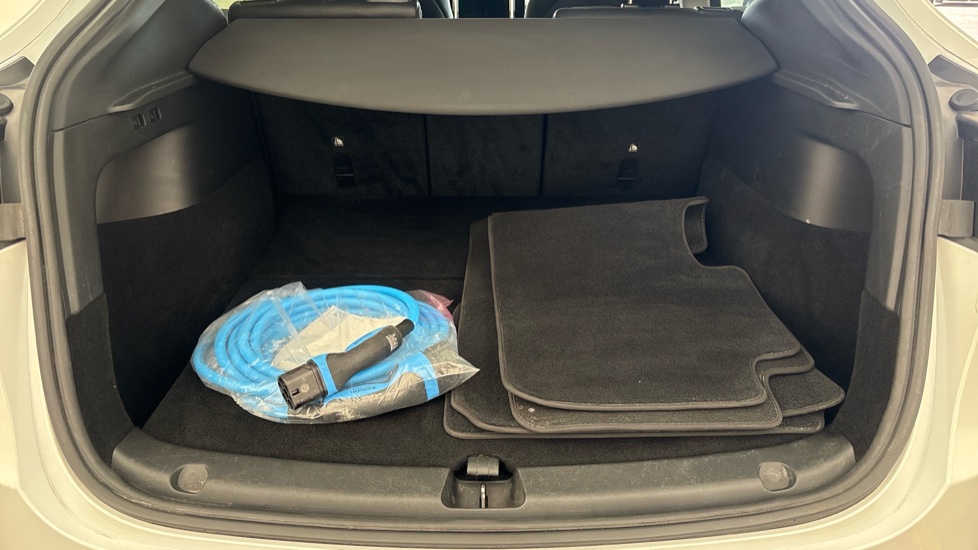 TESLA MODEL Y Image 15