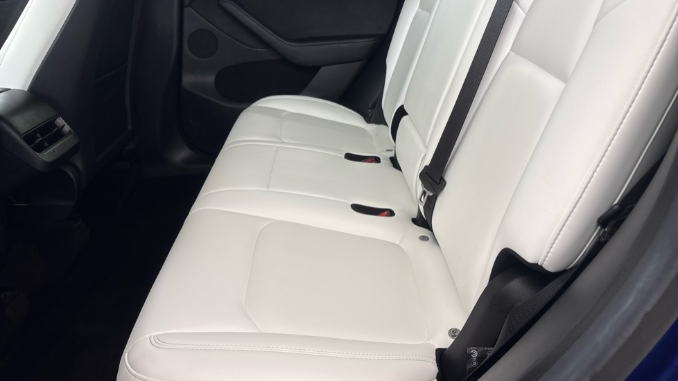 TESLA MODEL Y HATCHBACK Long Range AWD 5dr Auto