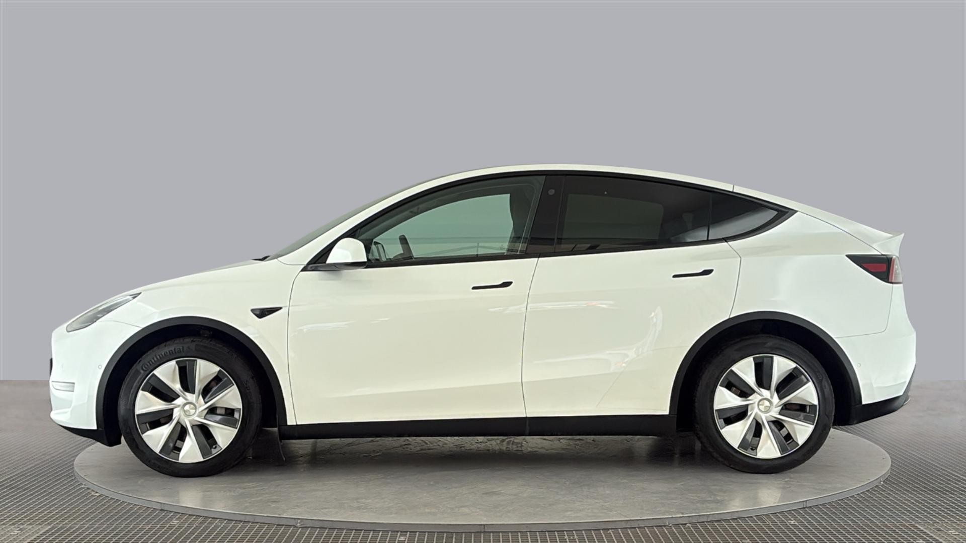 TESLA MODEL Y MODEL Y HATCHBACK Long Range AWD 5dr Auto