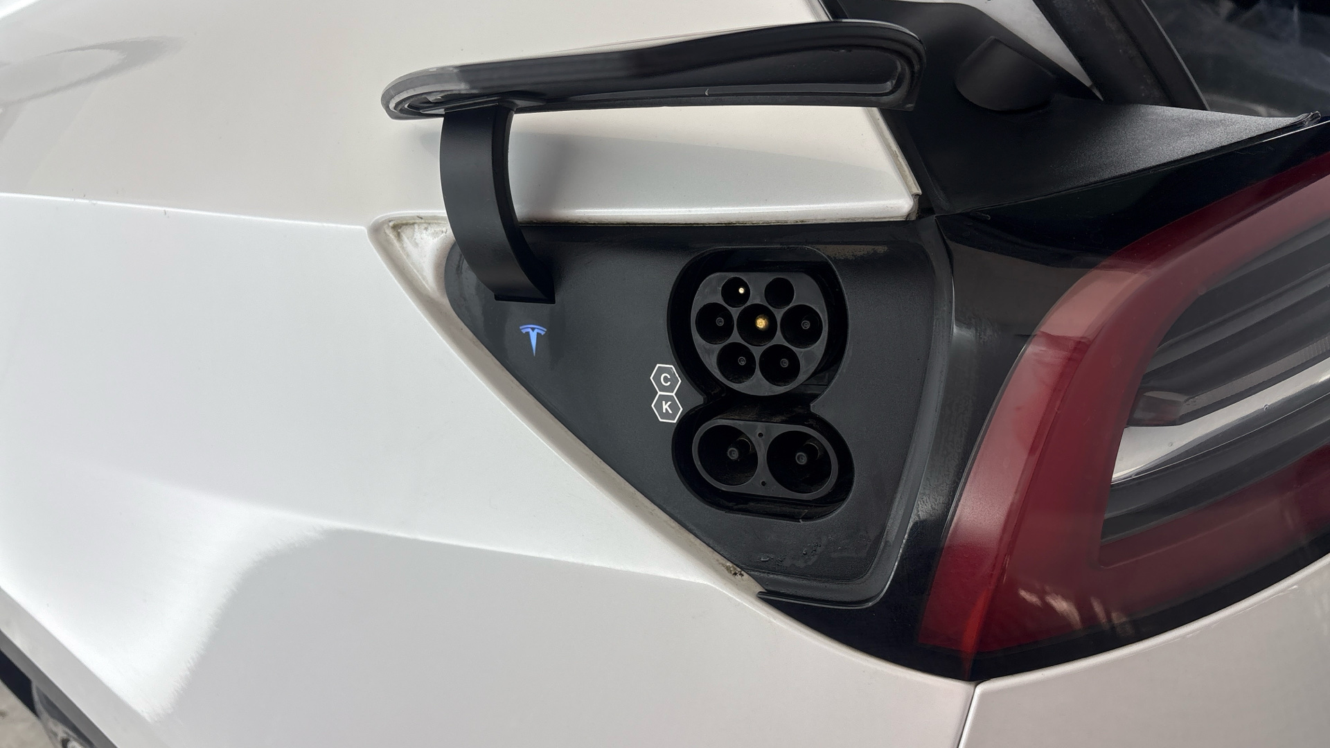 TESLA MODEL Y MODEL Y HATCHBACK Long Range AWD 5dr Auto