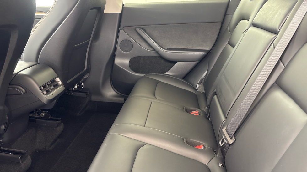 TESLA MODEL Y HATCHBACK Long Range AWD 5dr Auto