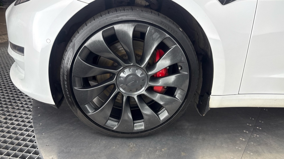 TESLA MODEL 3 SALOON Performance AWD 4dr [Performance Upgrade] Auto