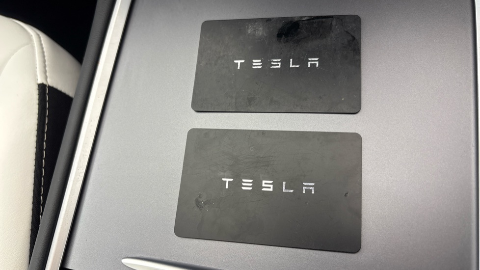 TESLA MODEL 3 SALOON Performance AWD 4dr [Performance Upgrade] Auto