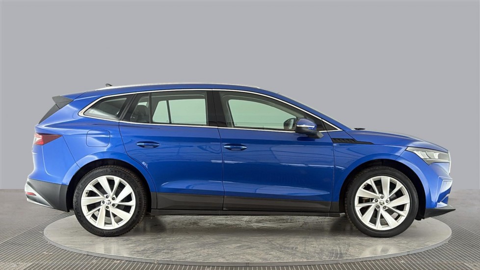 SKODA ENYAQ Image 6