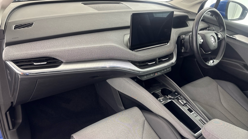 SKODA ENYAQ Image 10