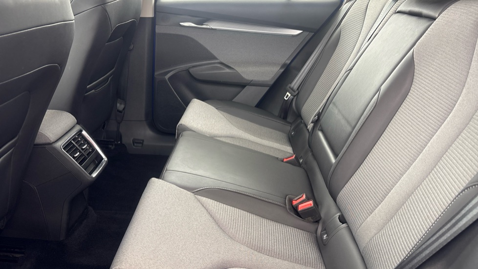 SKODA ENYAQ IV ESTATE 150kW 80 Loft 82kWh 5dr [125kW]