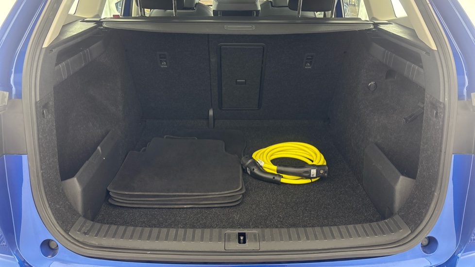 SKODA ENYAQ IV ESTATE 150kW 80 Loft 82kWh 5dr [125kW]