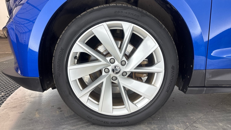 SKODA ENYAQ IV ESTATE 150kW 80 Loft 82kWh 5dr [125kW]