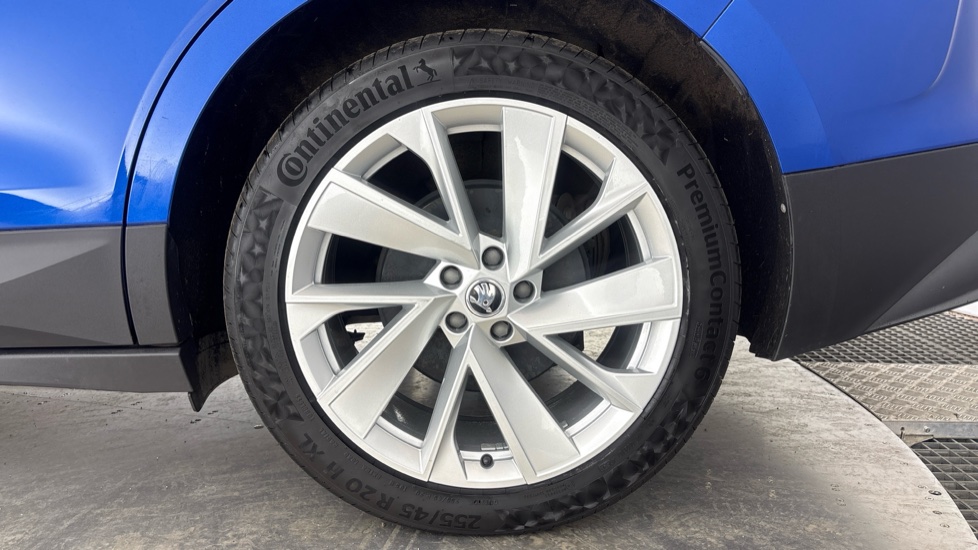 SKODA ENYAQ IV ESTATE 150kW 80 Loft 82kWh 5dr [125kW]