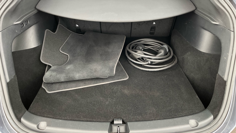 TESLA MODEL Y Image 15