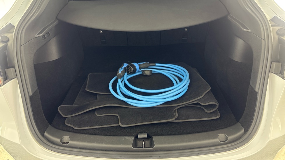 TESLA MODEL Y Image 15