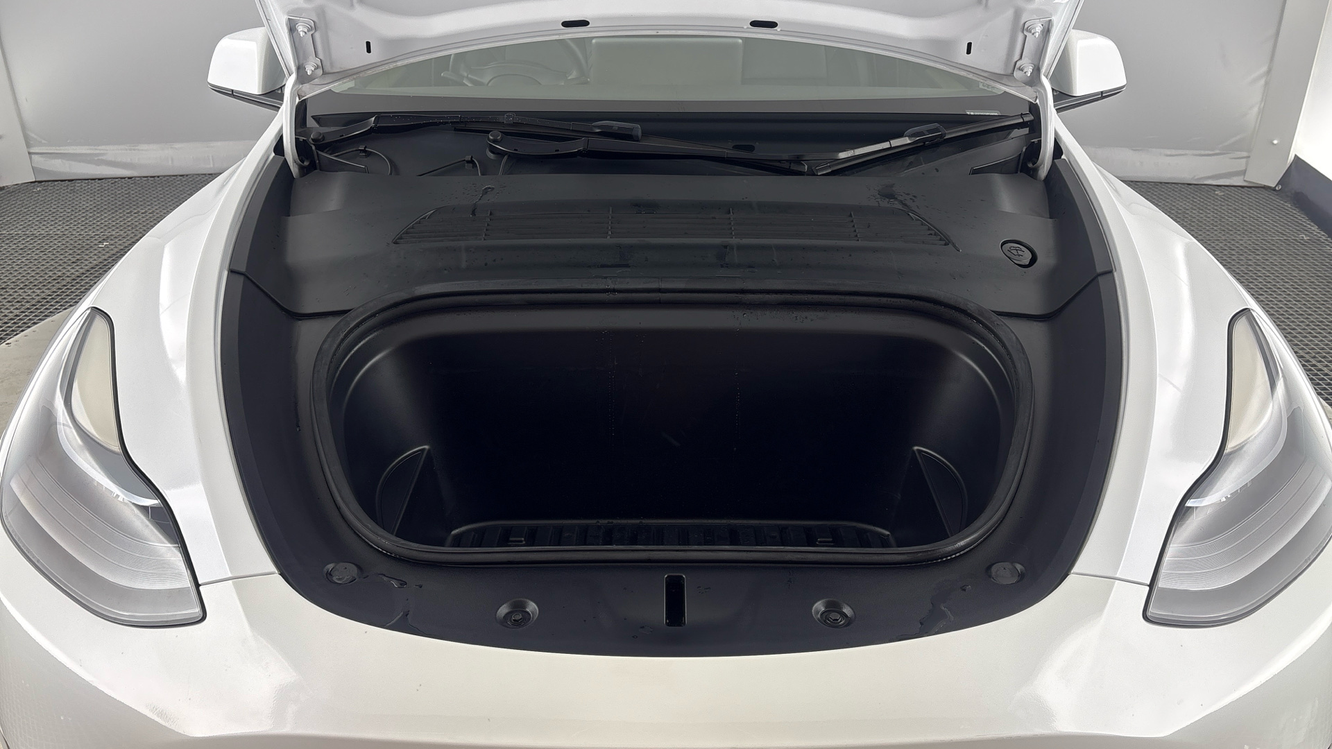 TESLA MODEL Y MODEL Y HATCHBACK RWD 5dr Auto
