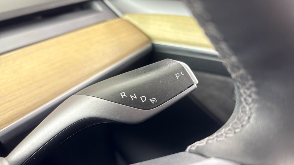 TESLA MODEL Y Cruise control
