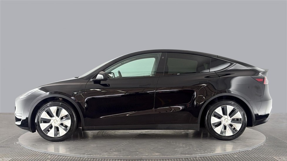 TESLA MODEL Y Image 2