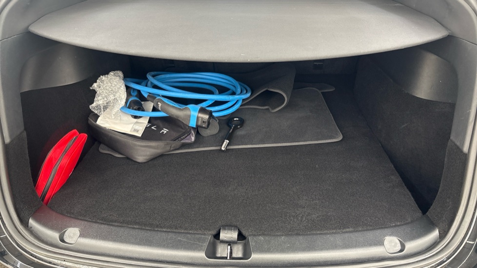 TESLA MODEL Y Image 15