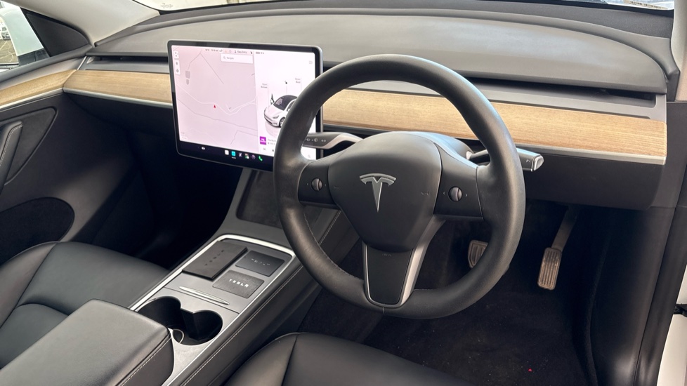 TESLA MODEL Y HATCHBACK RWD 5dr Auto