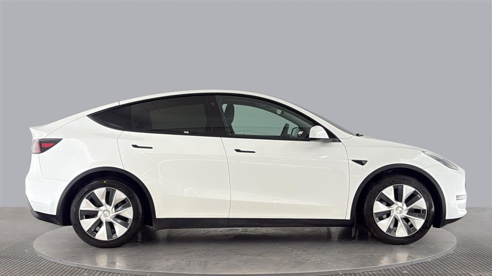 TESLA MODEL Y Image 6