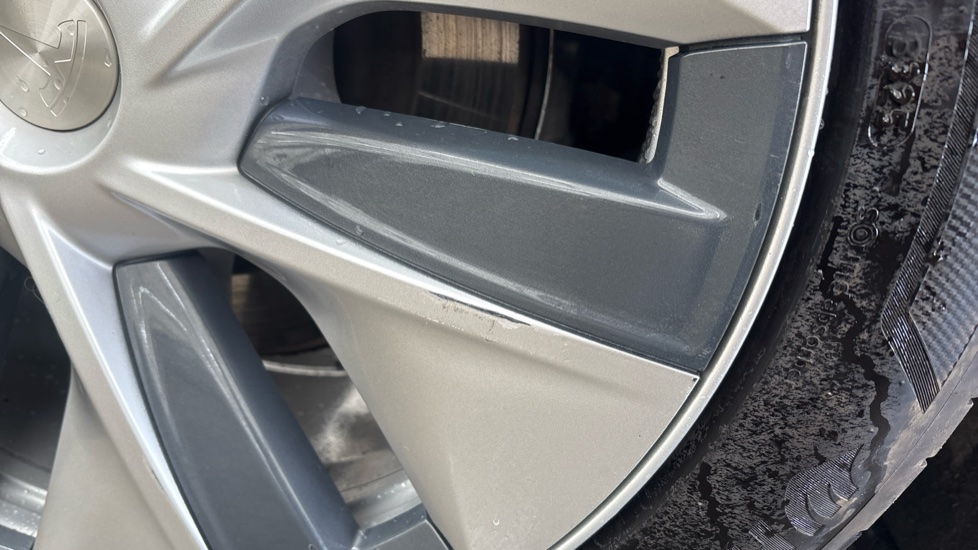 TESLA MODEL Y Scuff
