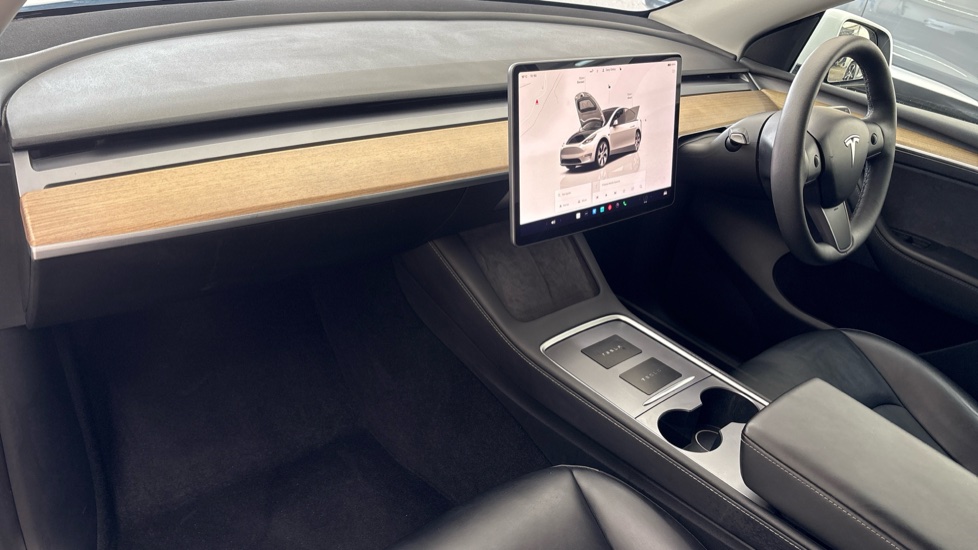 TESLA MODEL Y Image 10