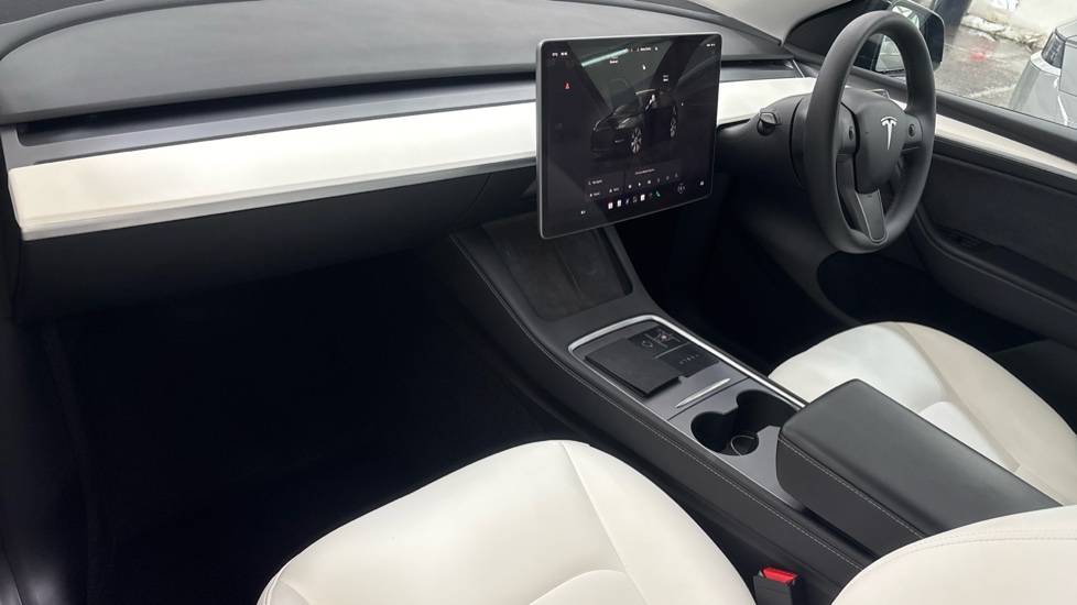 TESLA MODEL Y HATCHBACK Long Range AWD 5dr Auto
