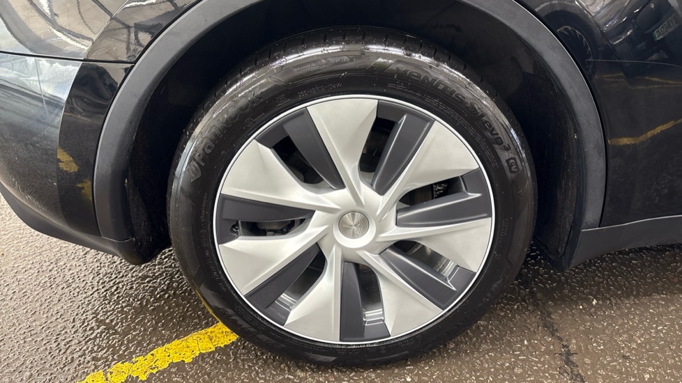 TESLA MODEL Y HATCHBACK Long Range AWD 5dr Auto