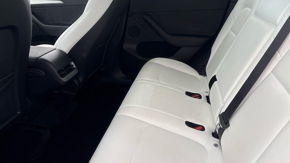 TESLA MODEL Y HATCHBACK Long Range AWD 5dr Auto