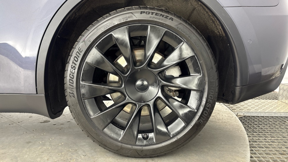 TESLA MODEL Y HATCHBACK Long Range AWD 5dr Auto