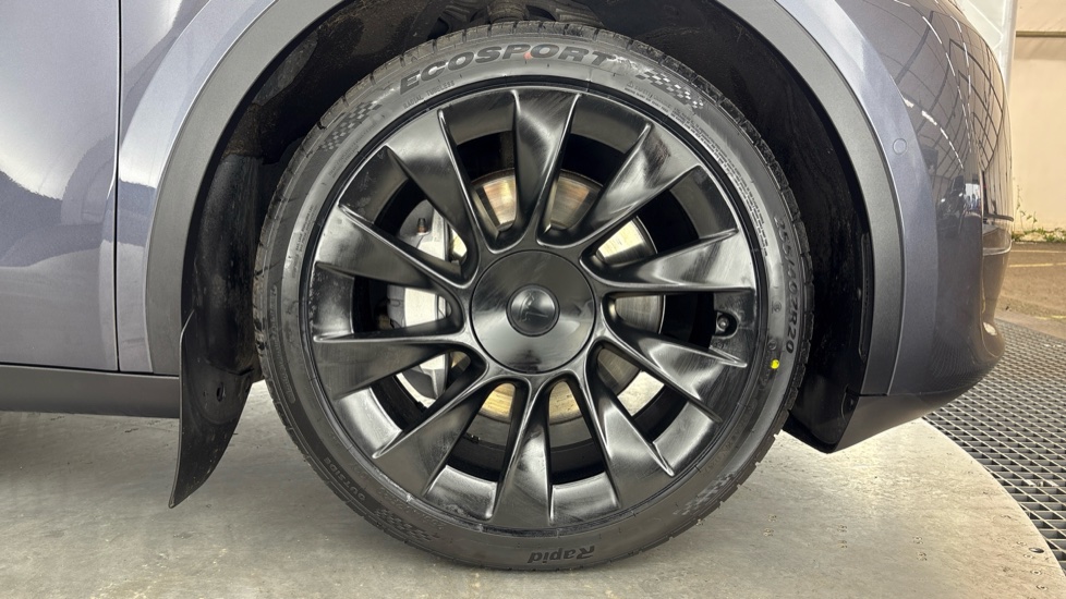 TESLA MODEL Y HATCHBACK Long Range AWD 5dr Auto
