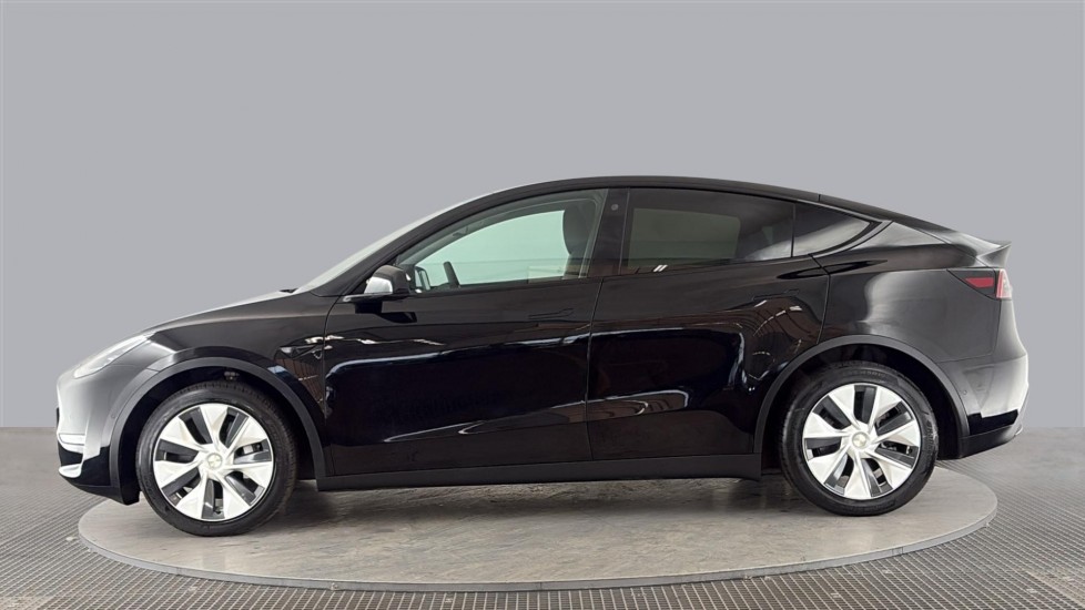TESLA MODEL Y Image 2