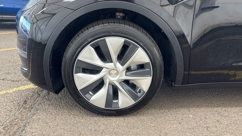 TESLA MODEL Y HATCHBACK Long Range AWD 5dr Auto