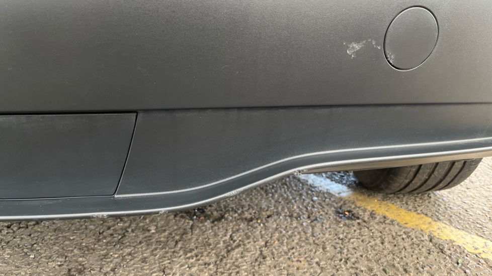 TESLA MODEL Y Scuff
