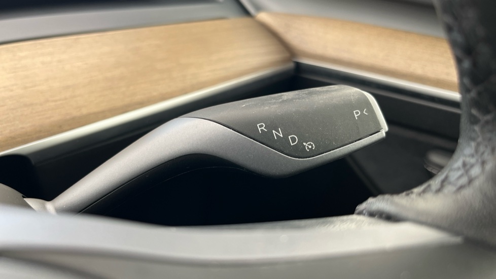 TESLA MODEL Y Cruise control