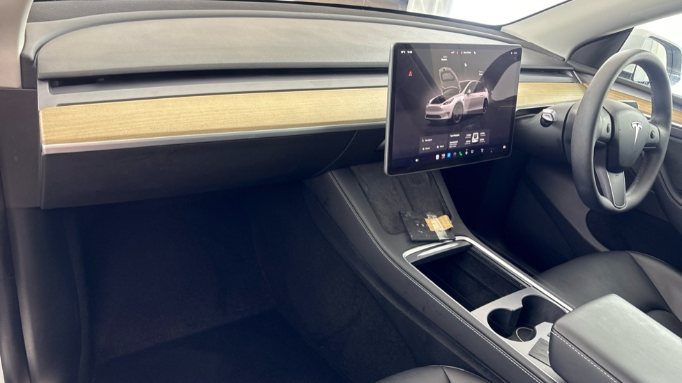 TESLA MODEL Y Image 10