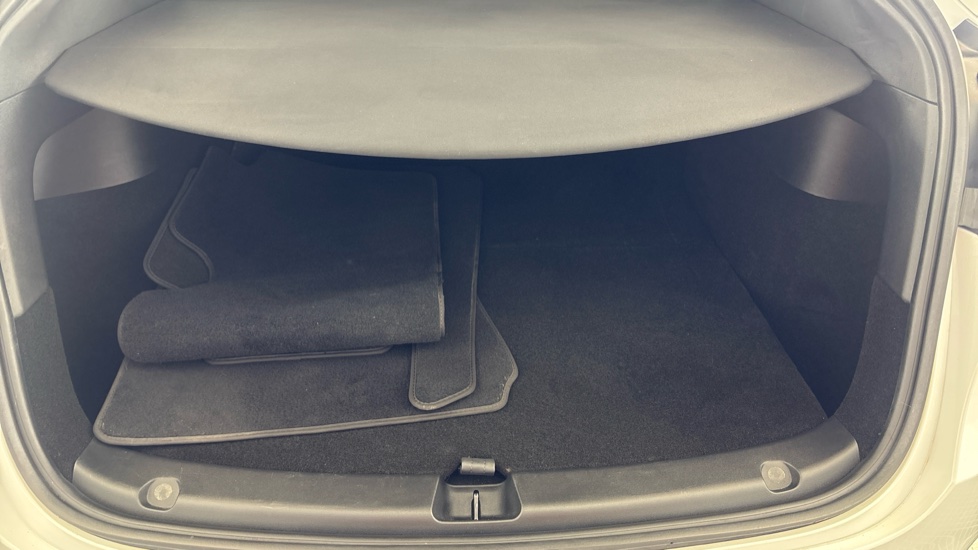 TESLA MODEL Y Image 15