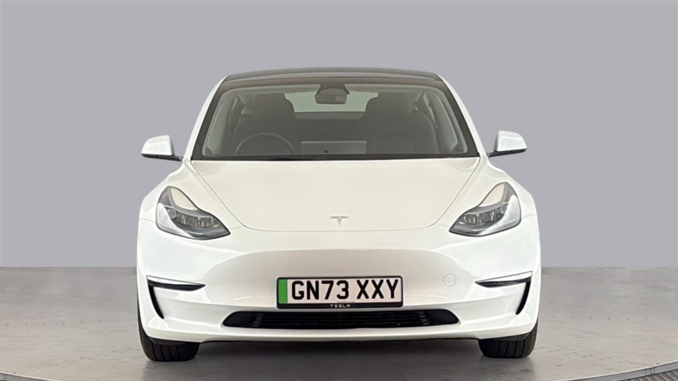 TESLA MODEL 3 Image 8