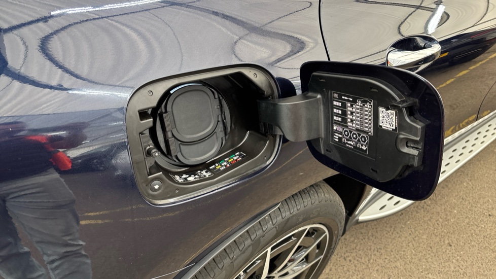 MERCEDES-BENZ EQC ESTATE EQC 400 300kW AMG Line 80kWh 5dr Auto