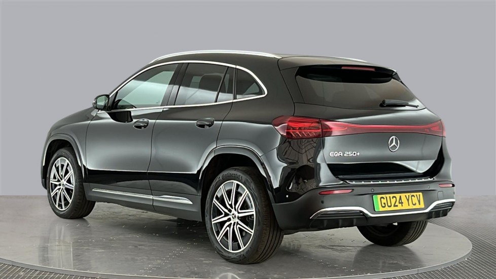 MERCEDES EQA Image 3