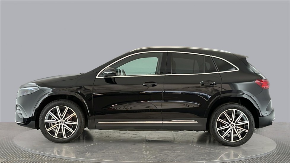 MERCEDES EQA Image 2