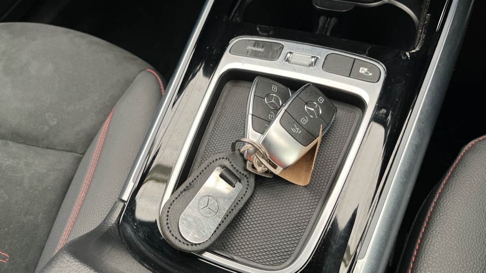MERCEDES EQA 2 keys available